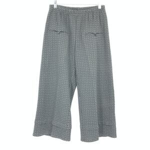Staples Wide Leg Cropped Pull On Pants Womens Size Medium Two Tone Gray Print
